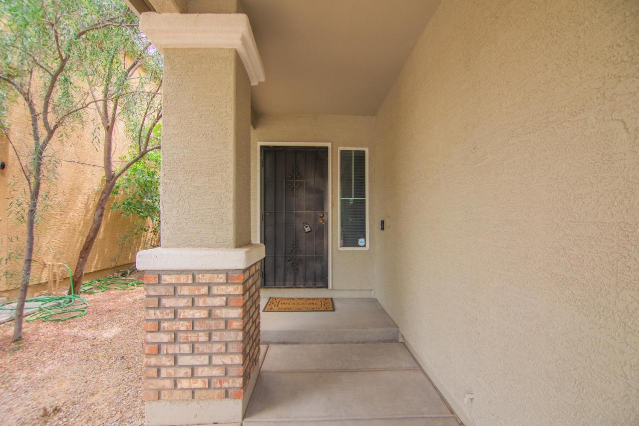 Stylish Home Phoenix - Low Rates Now! Exterior photo